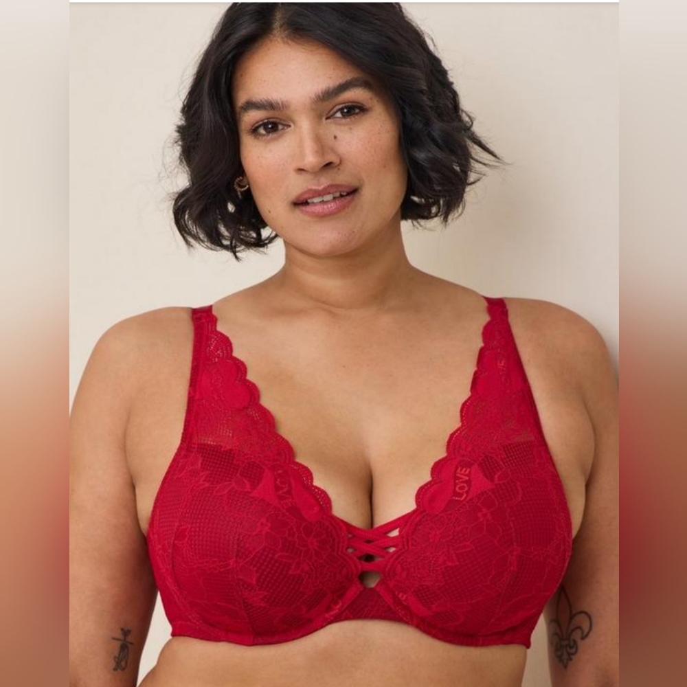 XO Plunge Push up Tattoo Lace Straight Back Bra